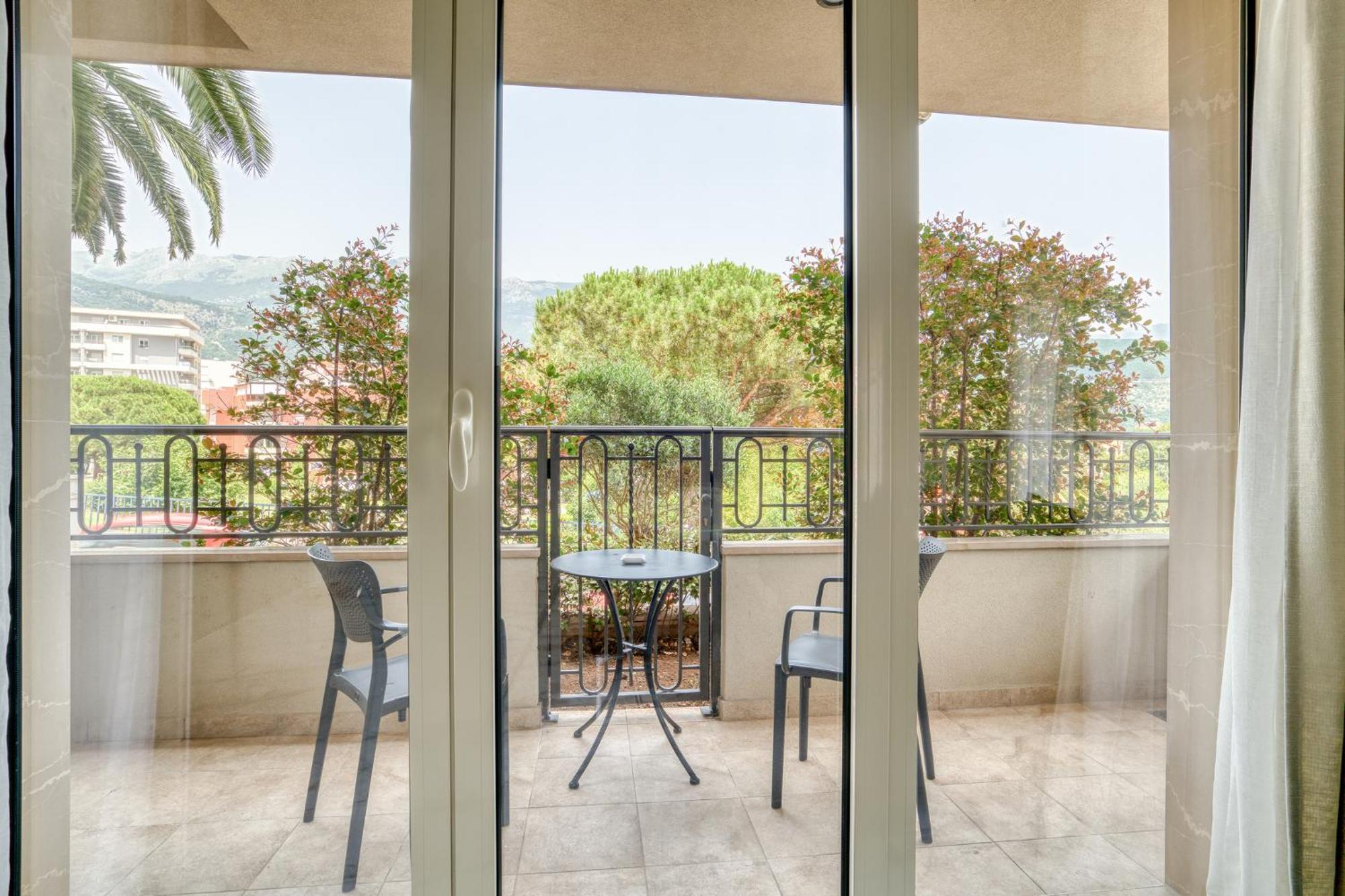 Ap Royal Oak - 2 Bedroom Apartment In 布德瓦 外观 照片